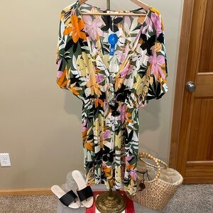 NWT CUPSHE FLORAL DRESS SIZE L